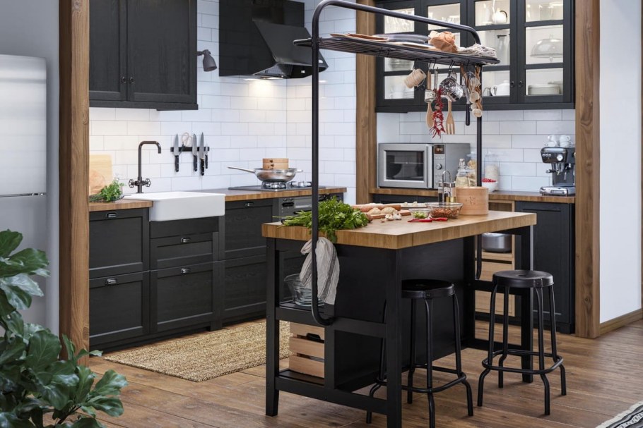 Черная кухня икеа Лерхюттан