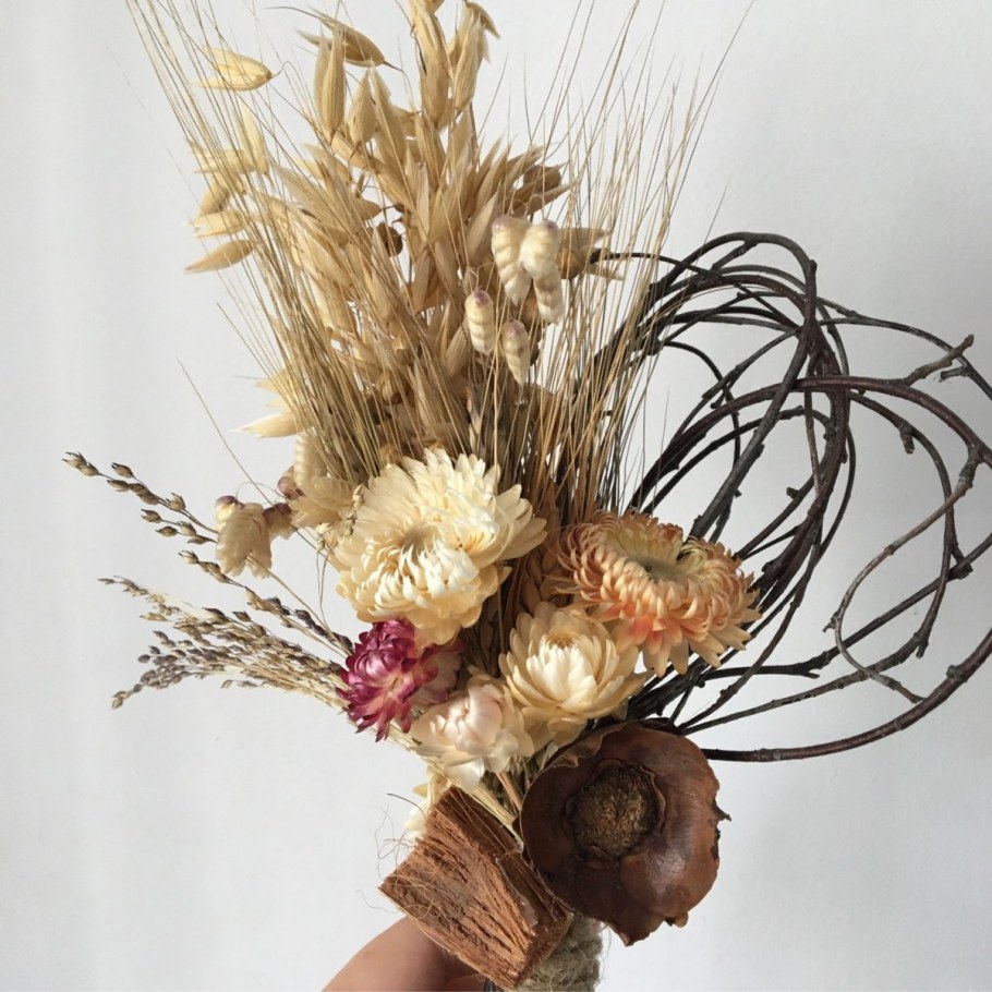 Композиции из сухоцветов