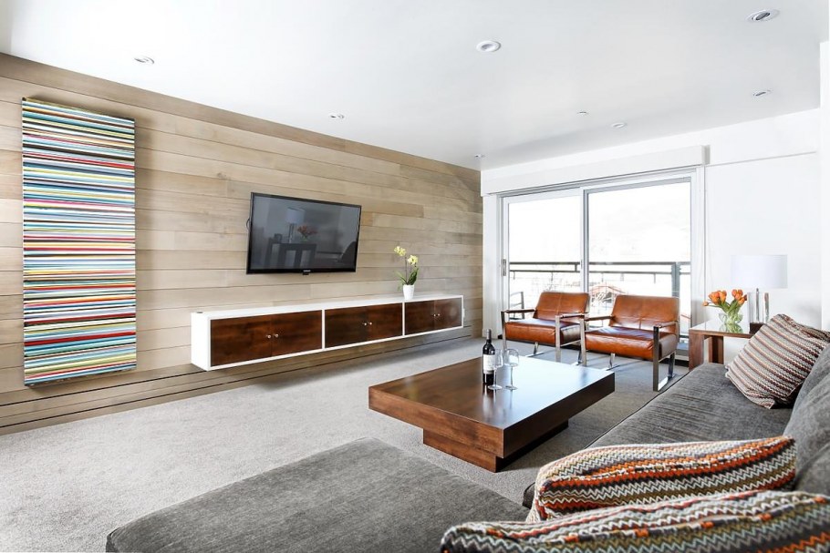 Стенка из паркета