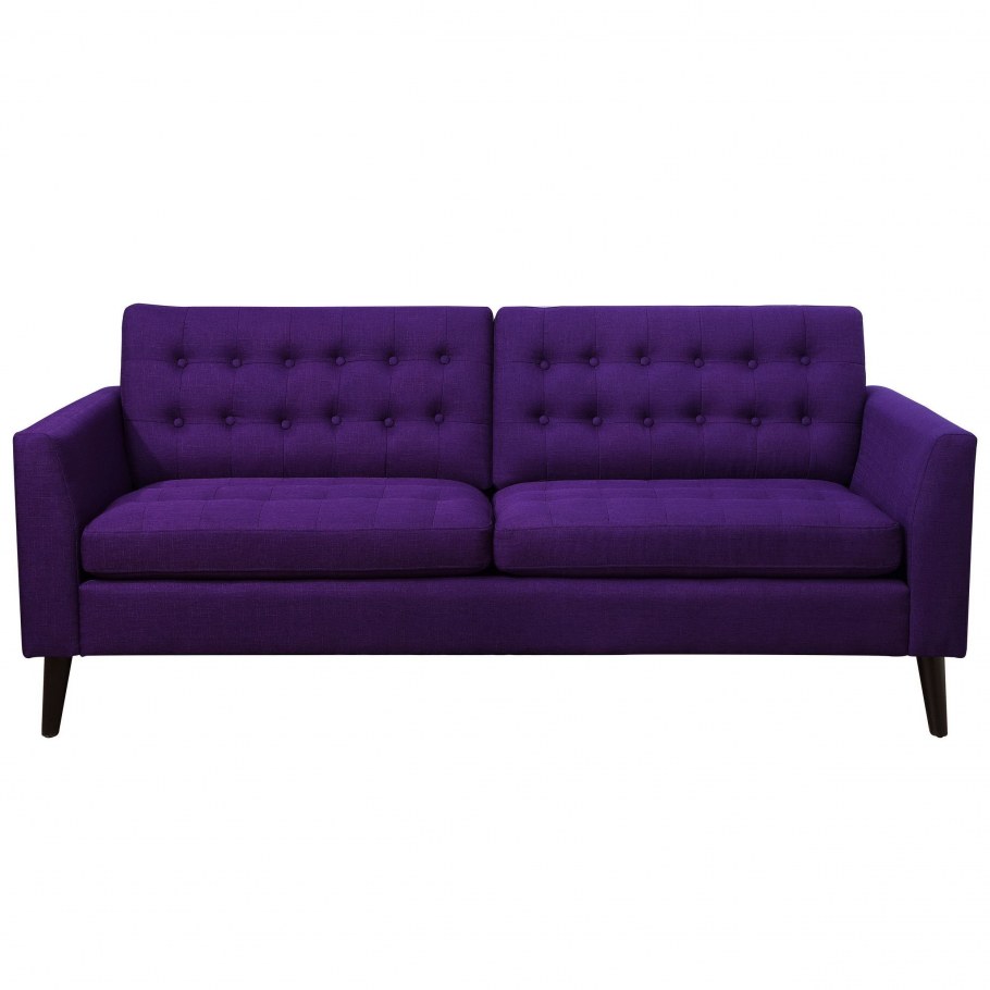 Кухня гостиная с фиолетовым диваном