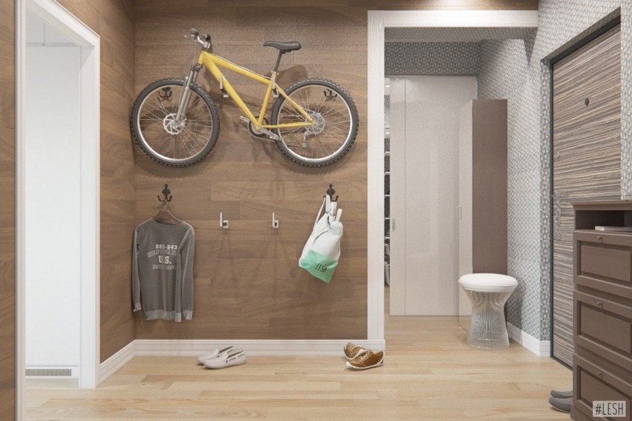 Отделка стен керамогранитом в прихожей