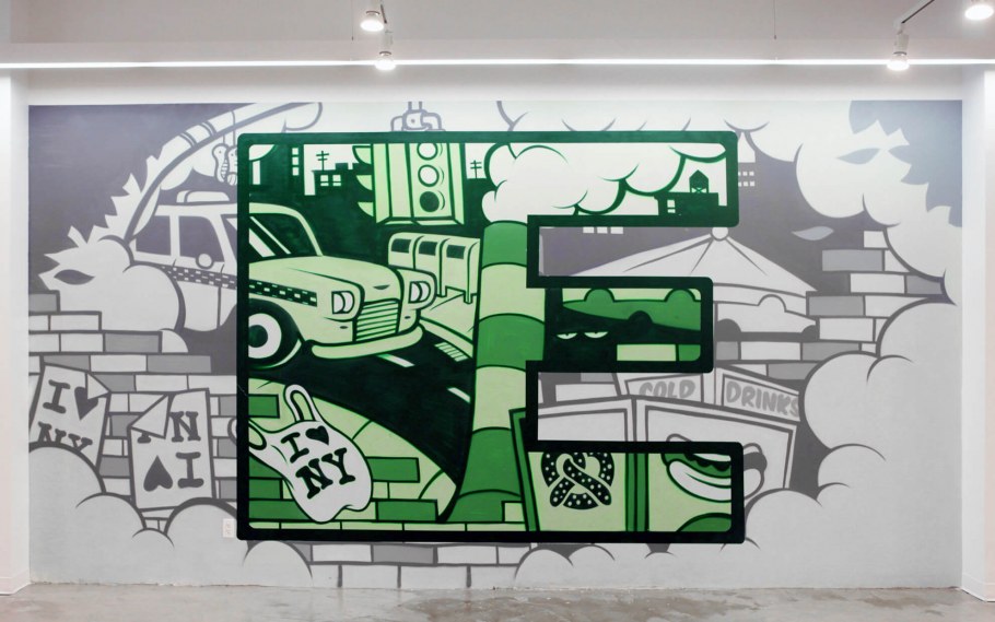 Роспись стен в зале