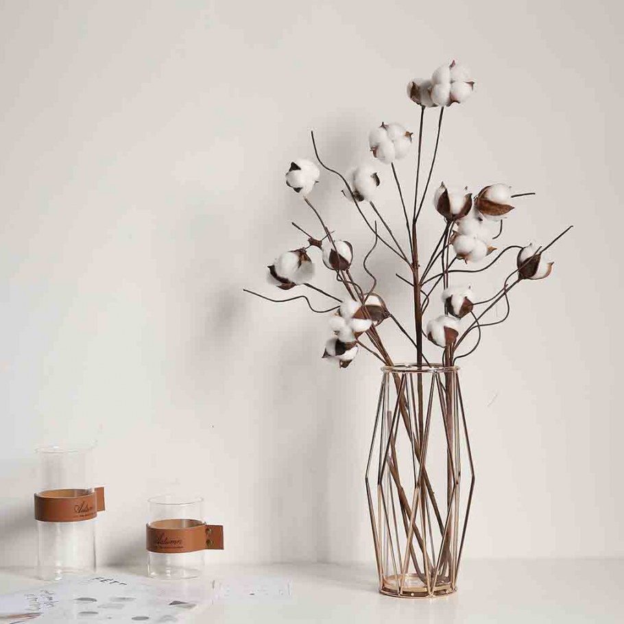 Композиция с хлопком в интерьере