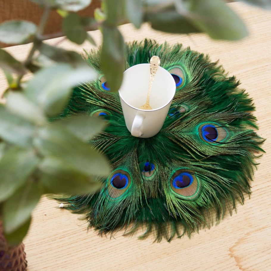 Перо павлина натуральное