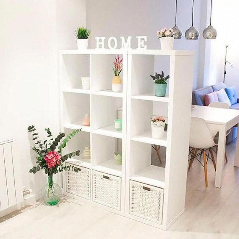 Стеллаж для разделения комнаты на зоны