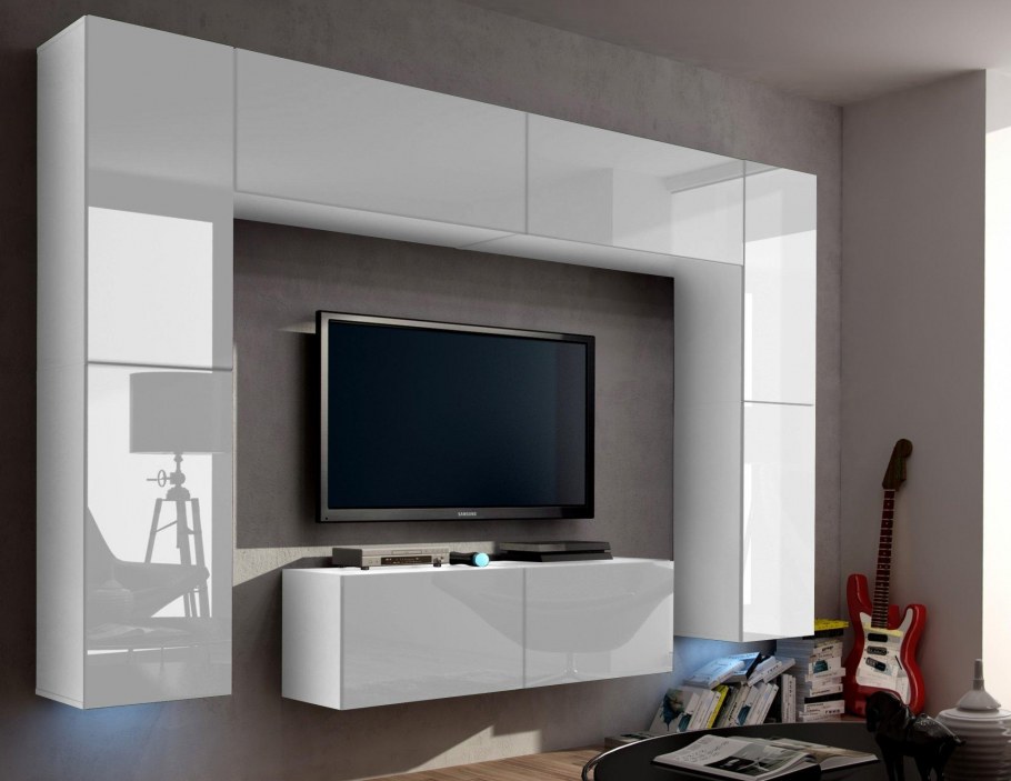 Деревянная панель под телевизор