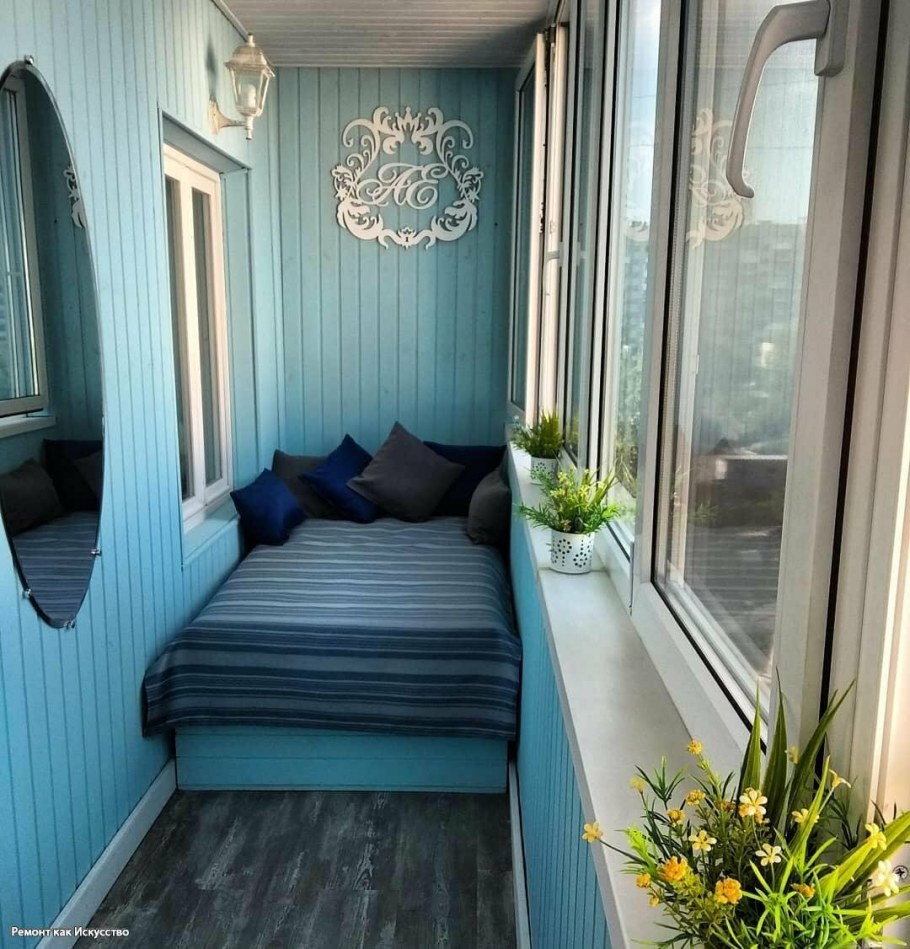 Отделка балкона крашеной вагонкой