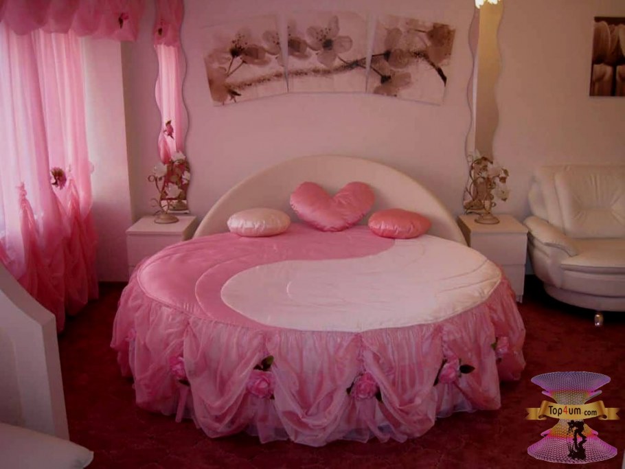 Круглая кровать для девочки