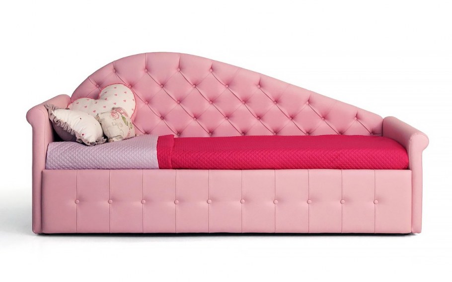 Диван в детскую интерьер