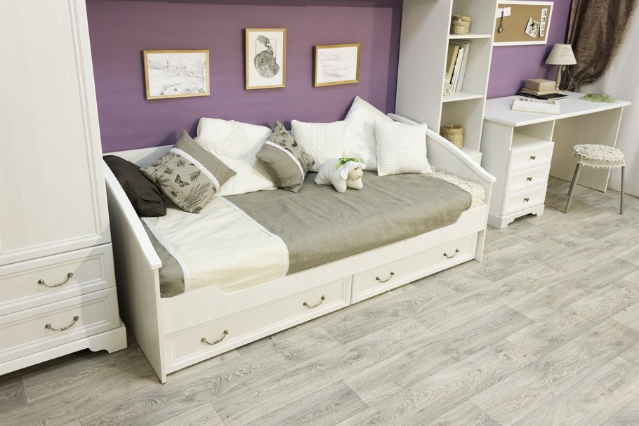 Мягкая кровать-диван Junior Jnr-1900