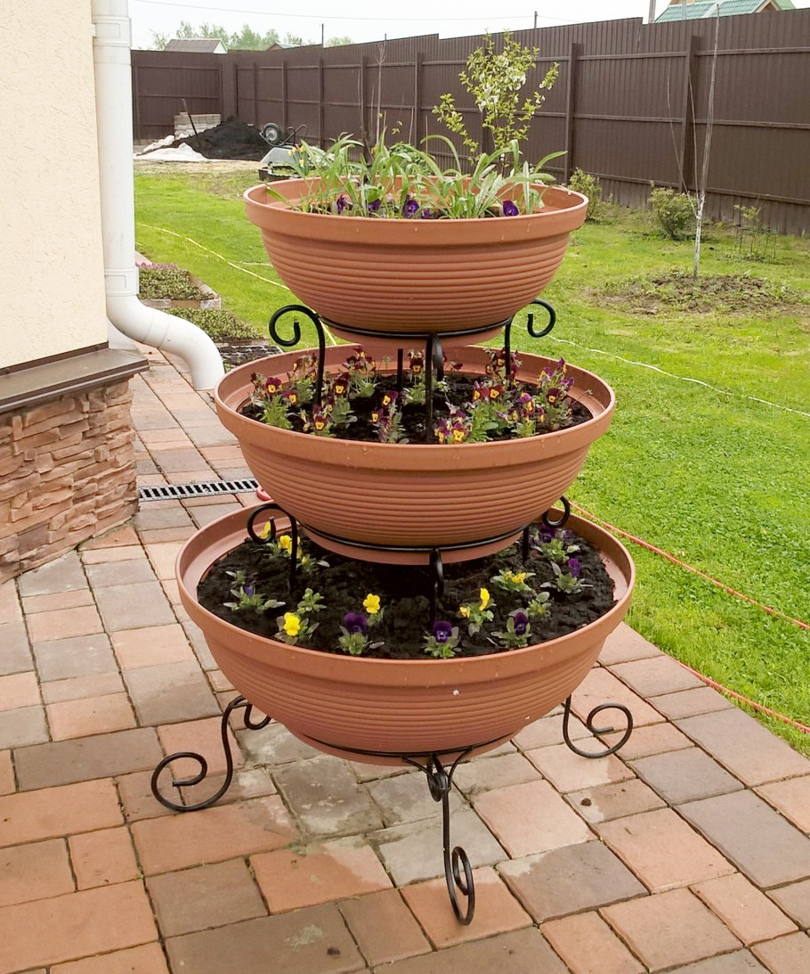 Многоярусные клумбы