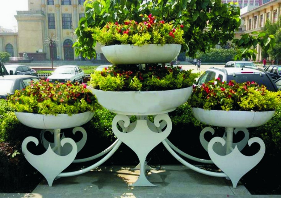 Деревянные клумбы