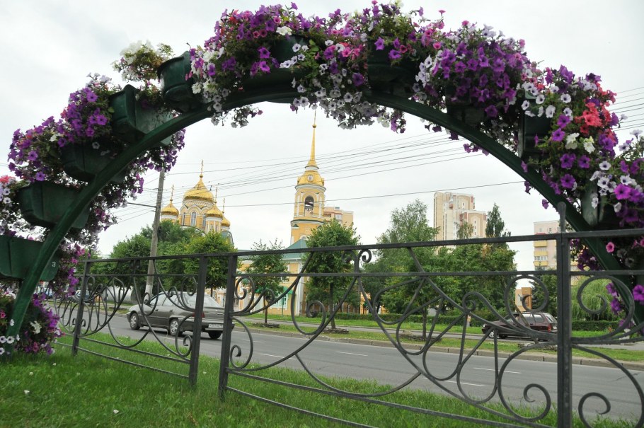 Вертикальные клумбы на даче