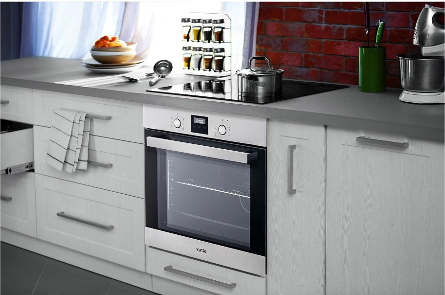 Черный фартук для кухни