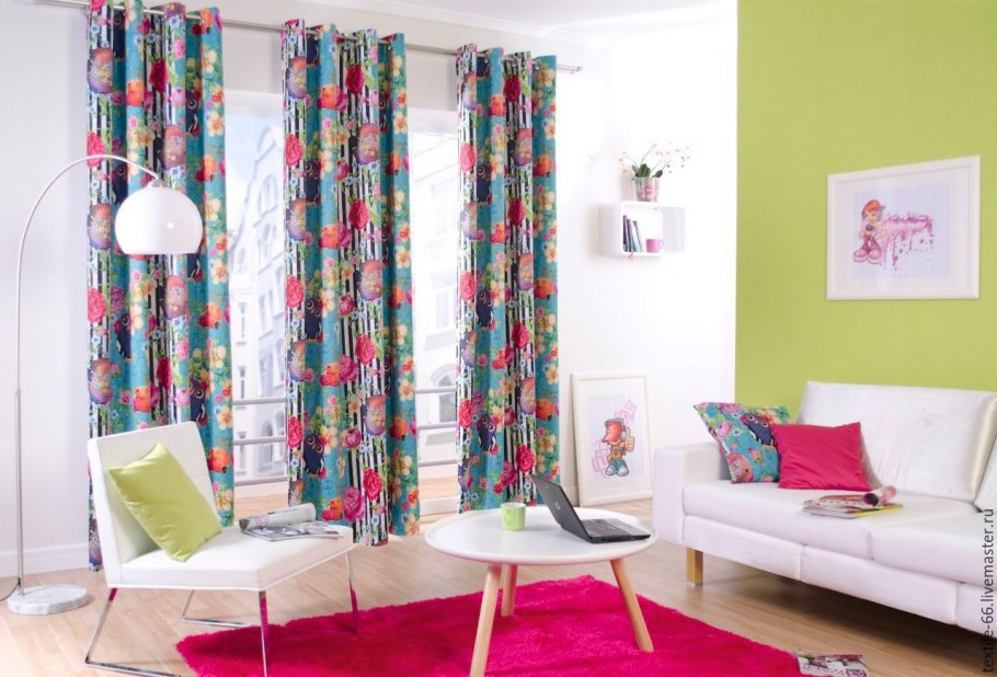 Шторы с цветами в гостиную