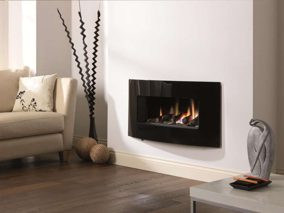 Узкий современный камин