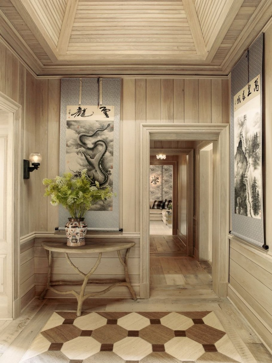 Отделка прихожей деревом