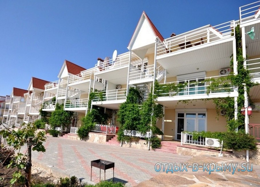 Эллинг Маверик Феодосия