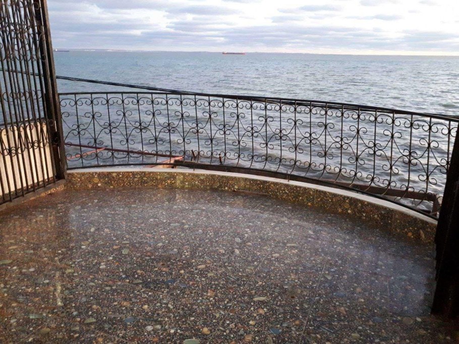 Двухэтажный эллинг