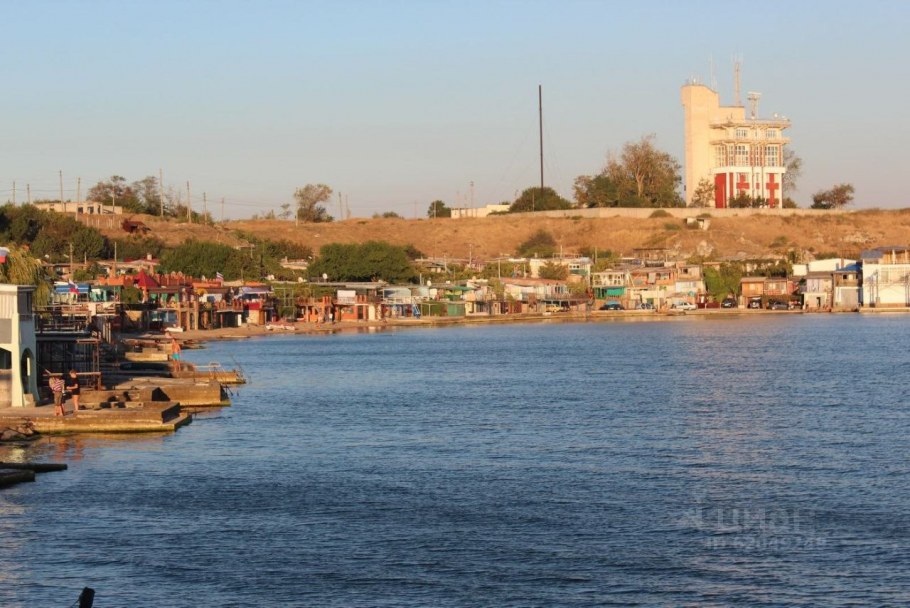 Феодосия Черноморская набережная эллинг 43