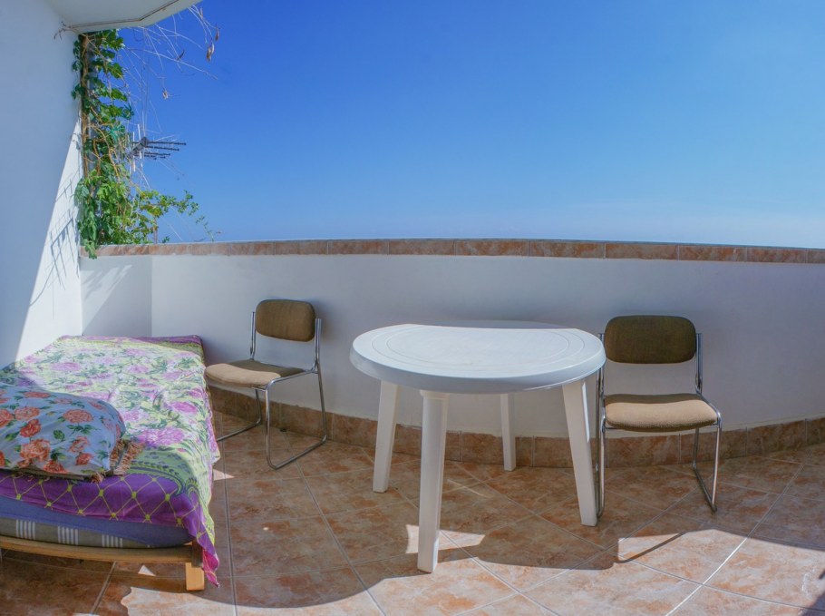 Эллинг Приморец Крым