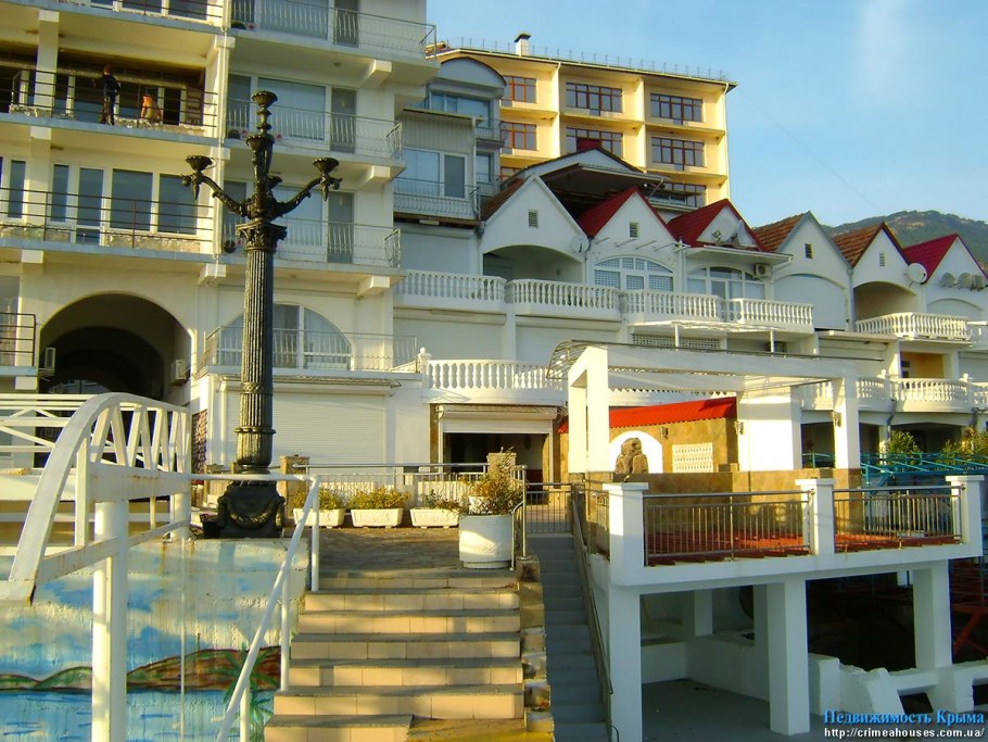 Мидийное хозяйство в Керчи Аршинцево коса