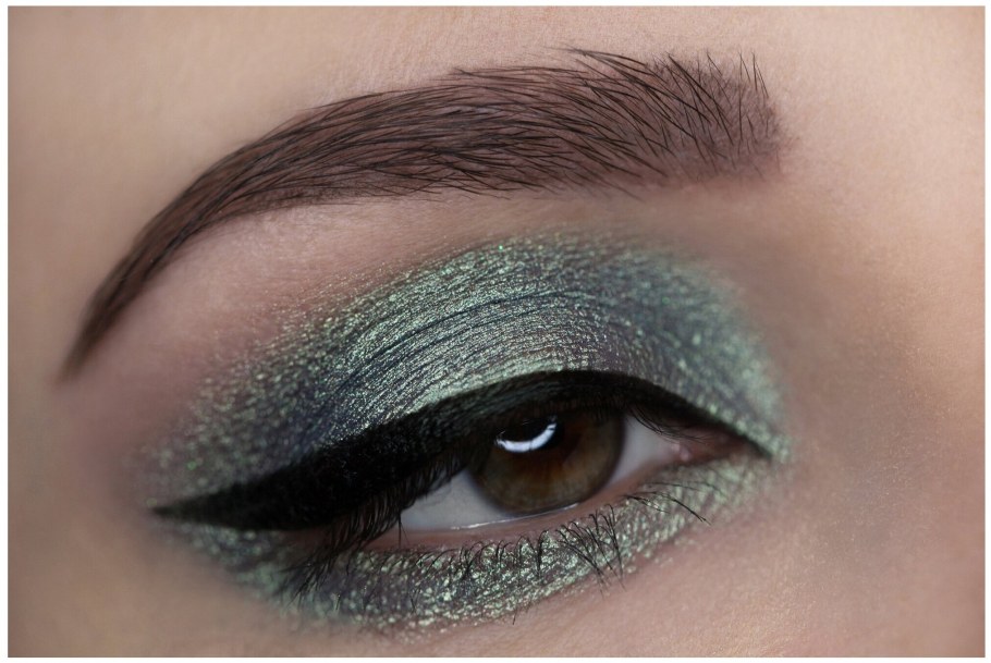 Тамми Танука перо ангела