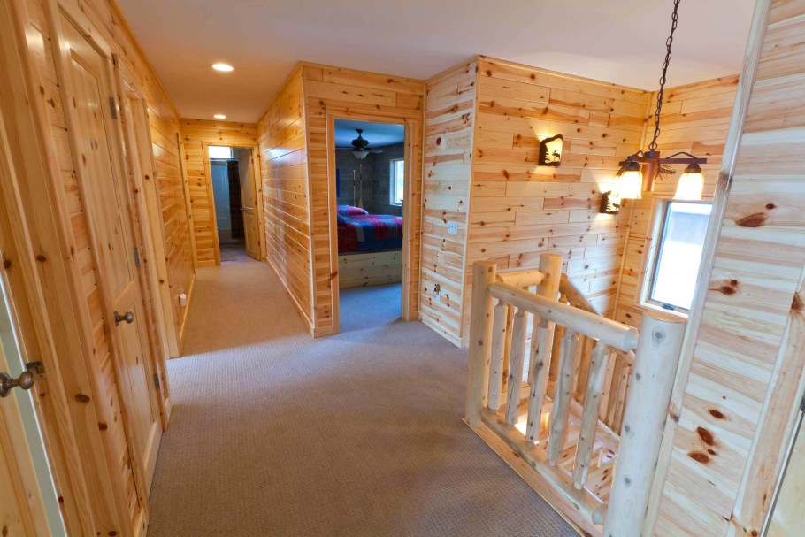 Отделка вагонкой в нутки