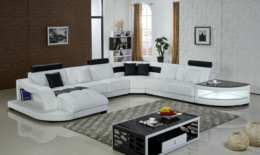 Диван и кресло в гостинную