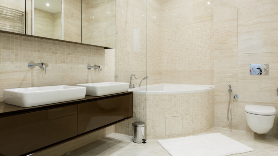 Белая ванная комната