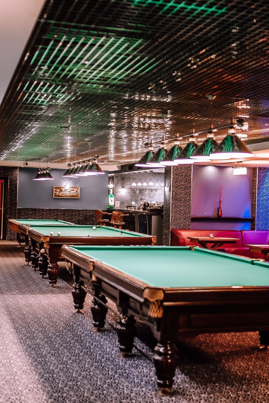 Бильярдный зал американка