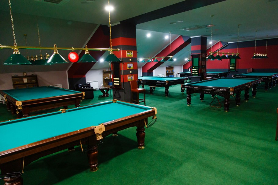 Бильярдный зал бар