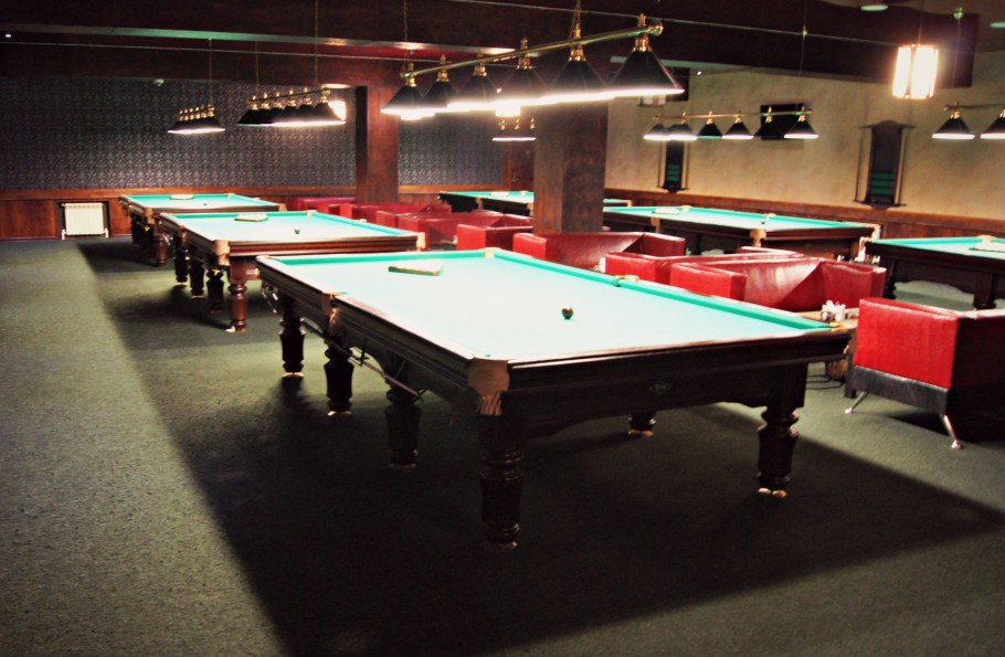 Бильярдный клуб дизайн интерьера