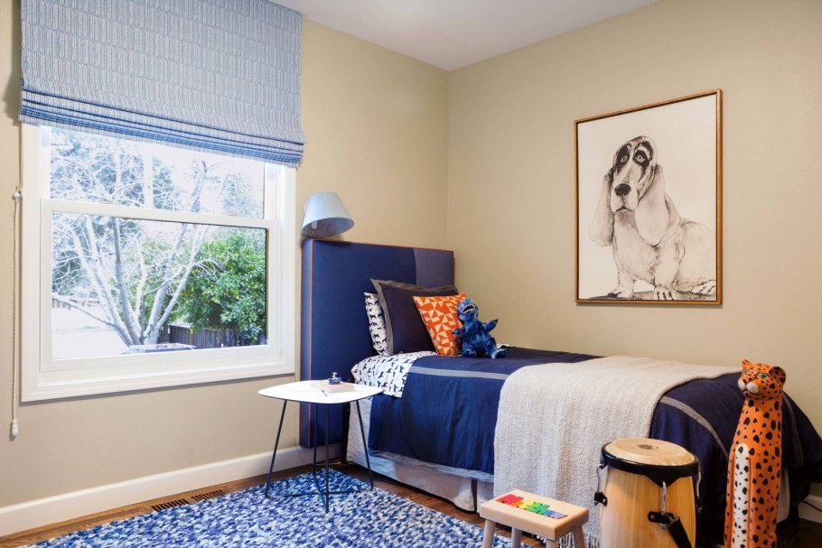 Голубая Римская штора в детской