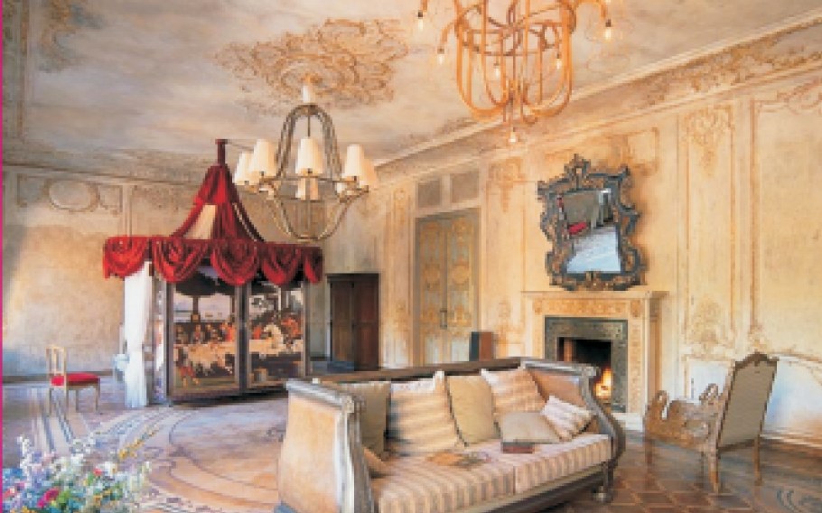 Интерьер квартиры в старинном стиле