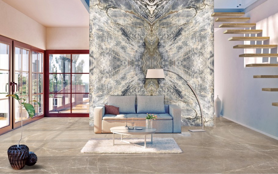 Гибкий мрамор в прихожей