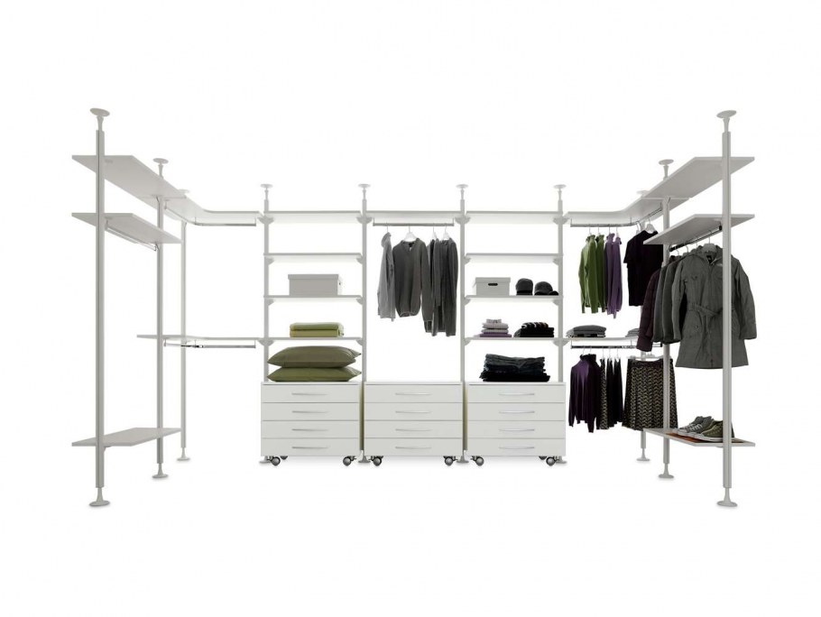 Гардеробная система в спальне