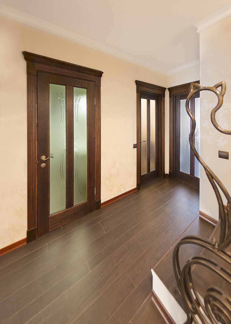 Ламинат под светлые двери