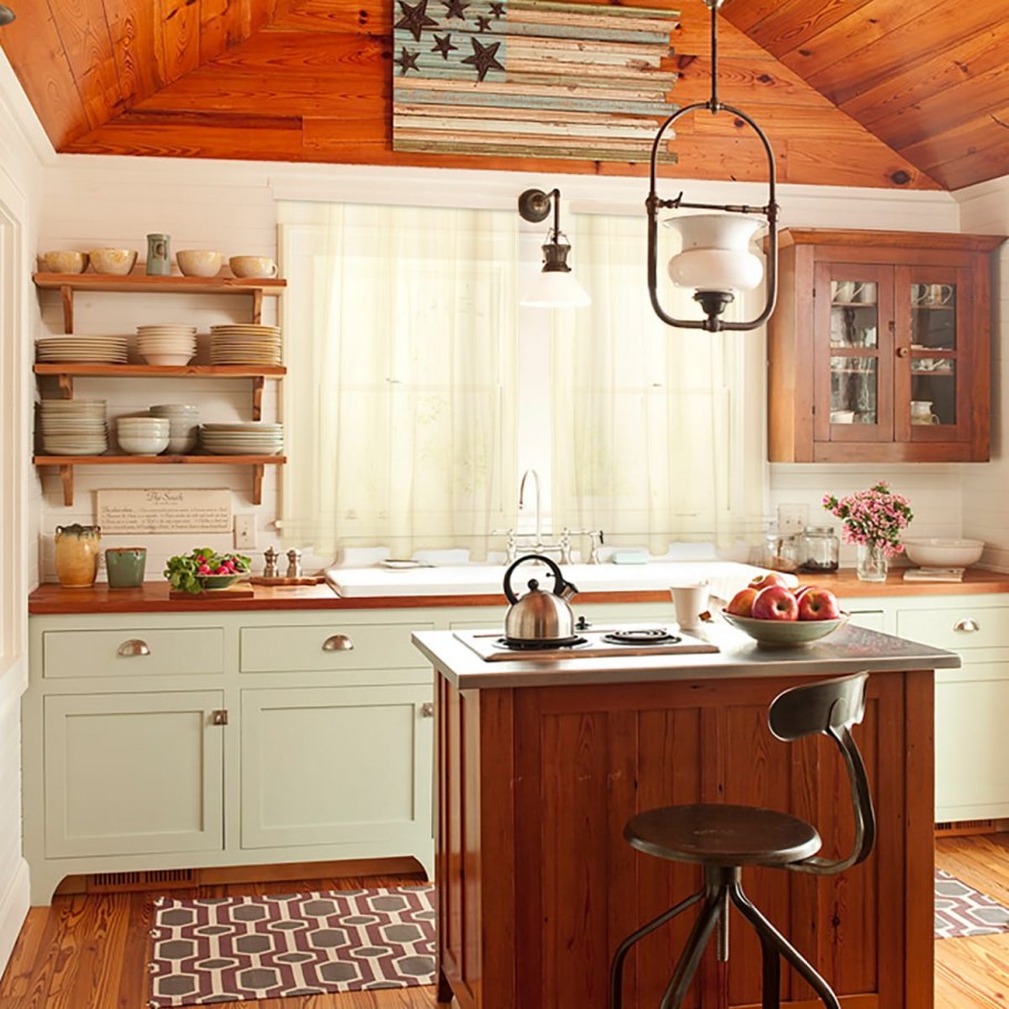 Кухня в стиле Кантри в бревенчатом доме