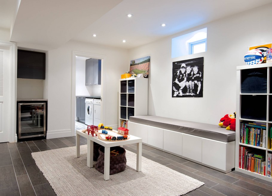 Дизайнерская студия в цокольном этаже