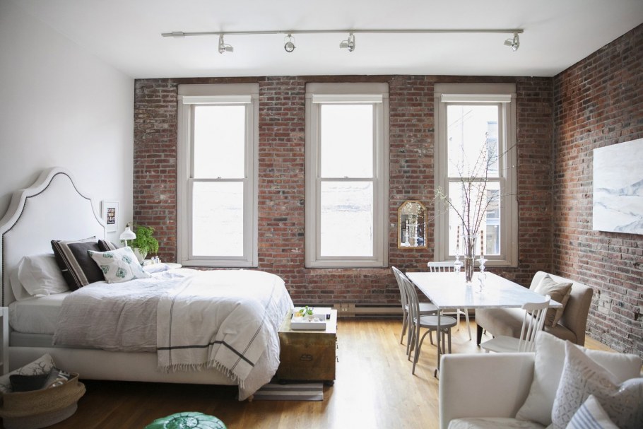 Светлый кирпич в интерьере