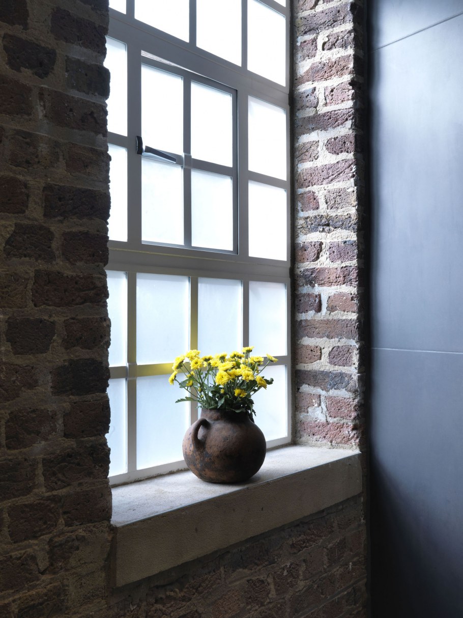 Подоконник лофт