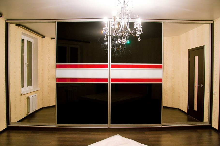 Шкаф в гостиную