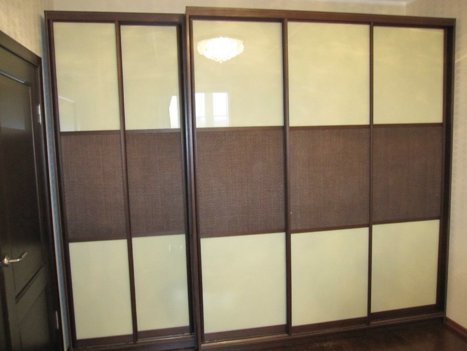 Шкаф купе с переменной глубиной