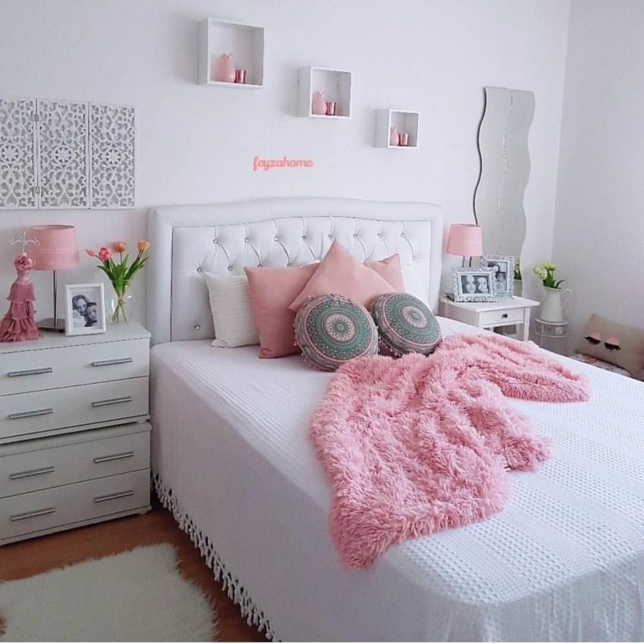 Спальня в розовом стиле
