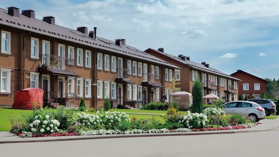 Красный поселок шотландский бульвар