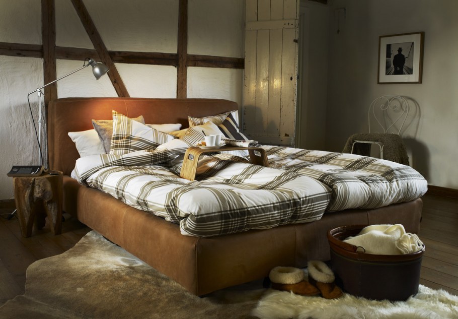 Двуспальная кровать со шкафчиками