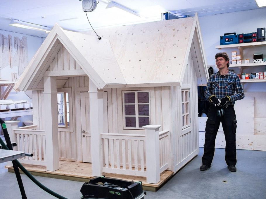 Домик для детей на даче