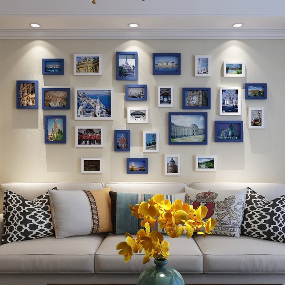 Пустые фоторамки в интерьере