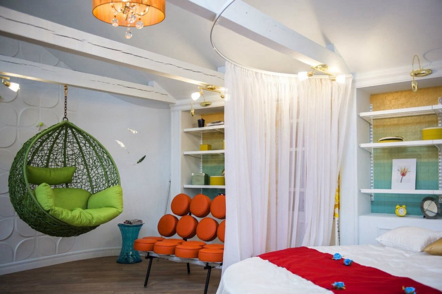 Подвесное кресло в интерьере